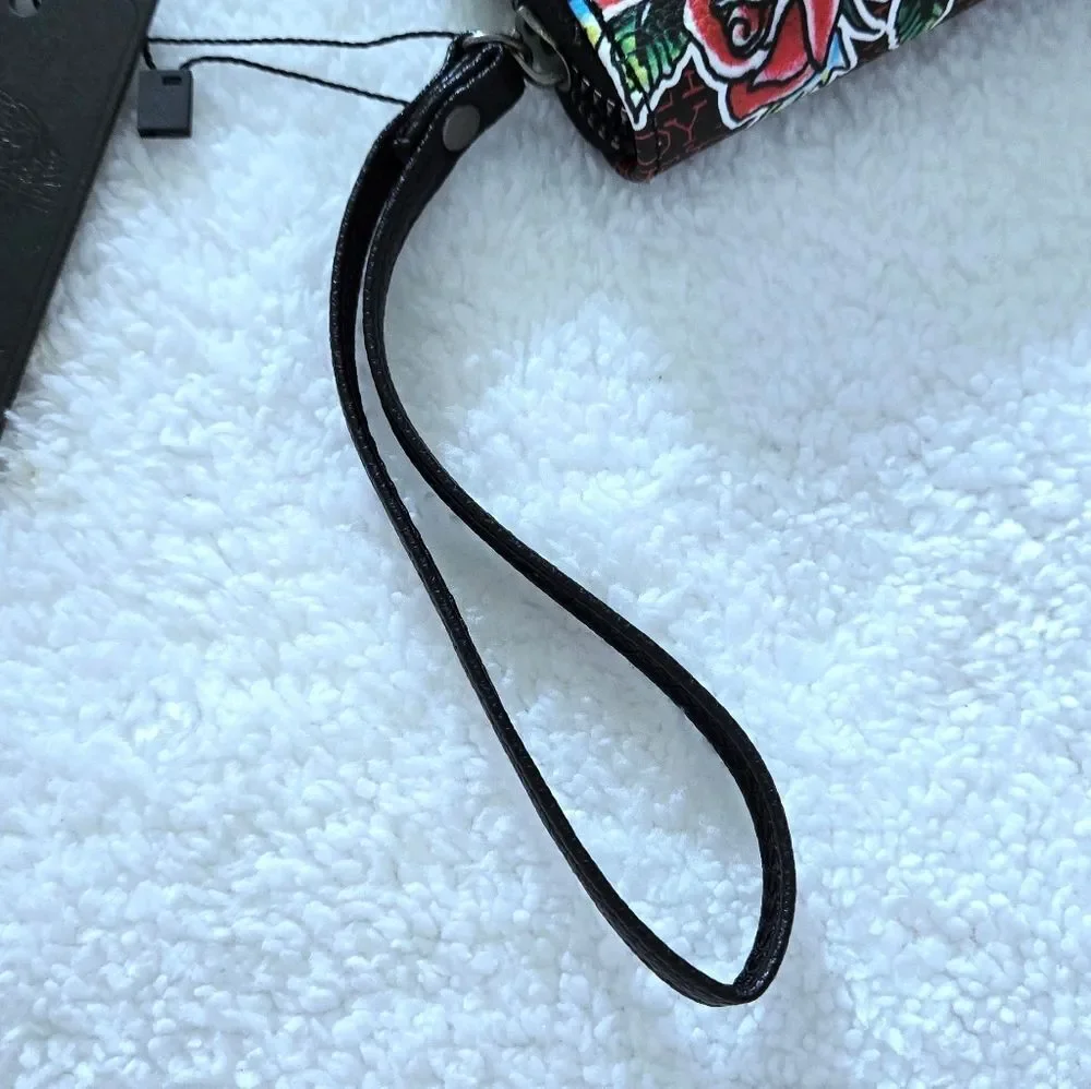 Ed Hardy Skulls💀, Roses🌹 and Hearts❤️ Wallet  - NWT